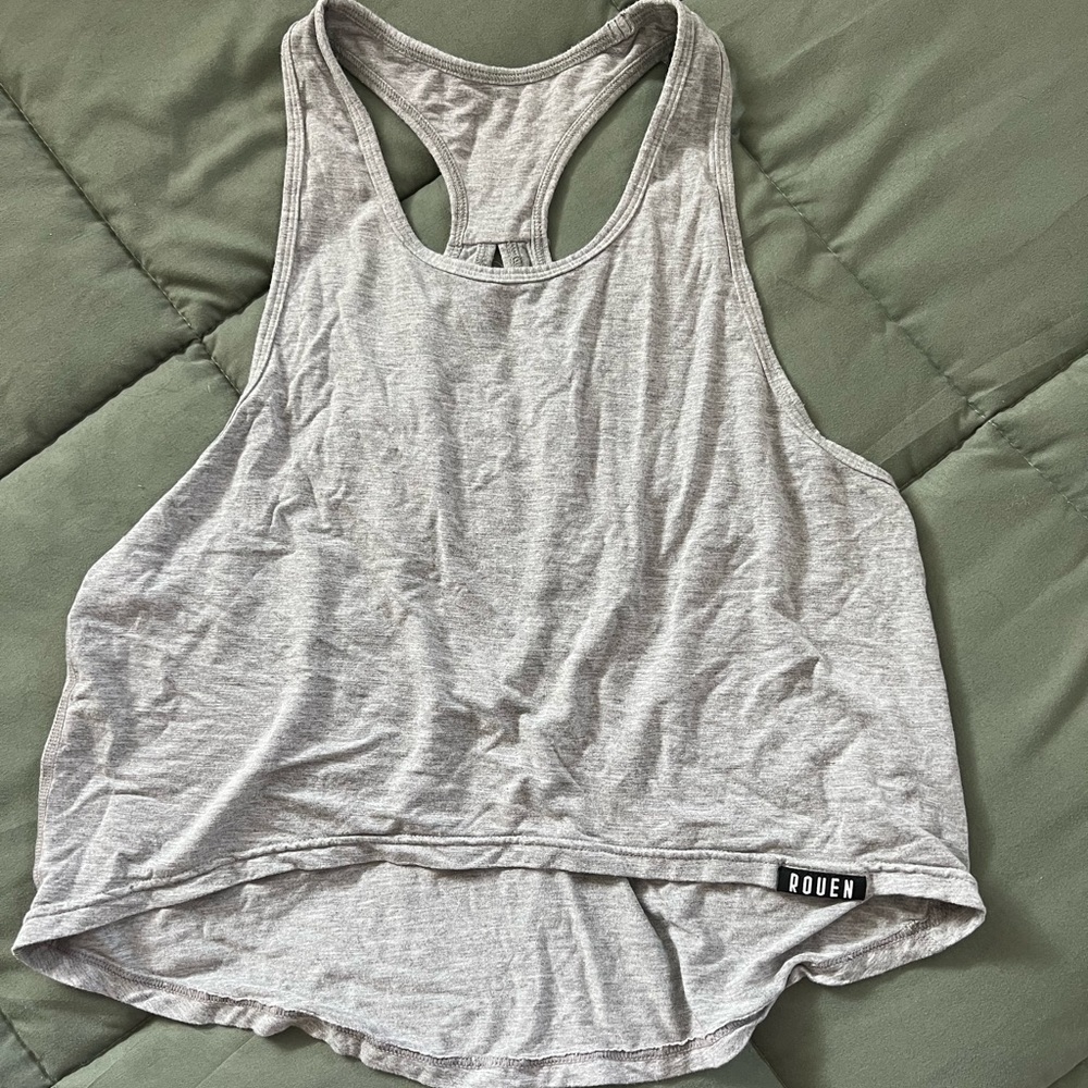 Small gray Rouen crop top